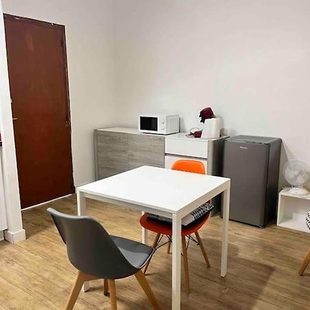 2 Room Flat Tolosa Esterno foto